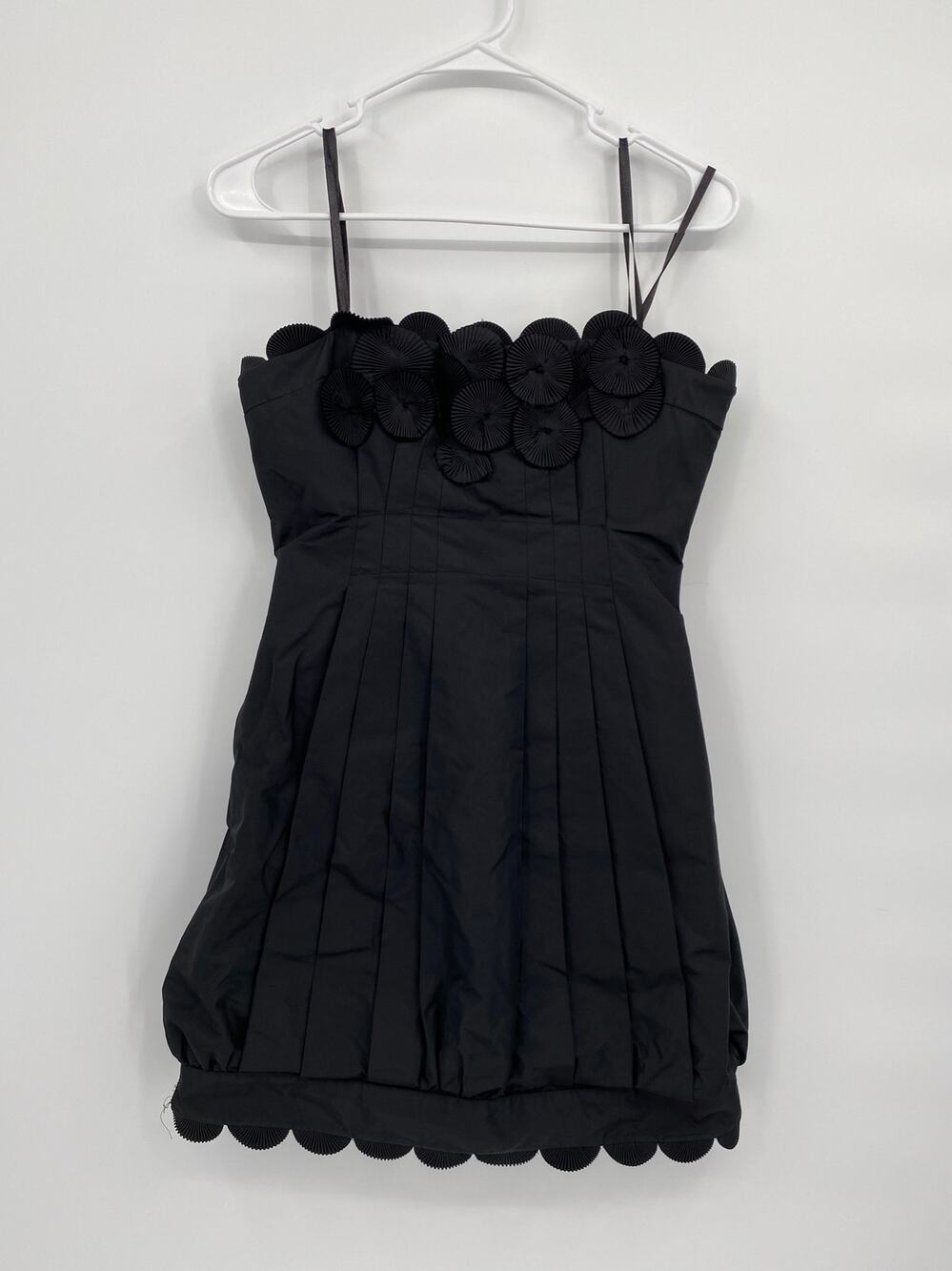 BCBGMAXAZRIA Strapless Black Mini Cocktail Dress Floral Applique Size 6
